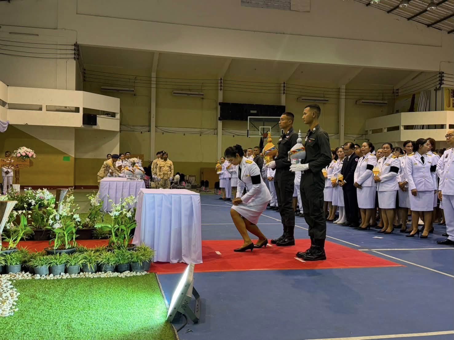 ร่วมงานเฉลิมพระเกียรติ เนื่องในโอกาสพระราชพิธีมหามงคล ๔ รอบ สมเด็จพระนางเจ้าฯ พระบรมราชินี  ๓ มิถุนายน ๒๕๖๙         พิธีถวายเครื่องราชสักการะ วางพานพุ่มและจุดเทียนถวายพระพรชัยมงคล ณ โรงยิมเนเซียมเทศบาลเมืองทุ่งสง อำเภอทุ่งสง จังหวัดนครศรีธรรมราช